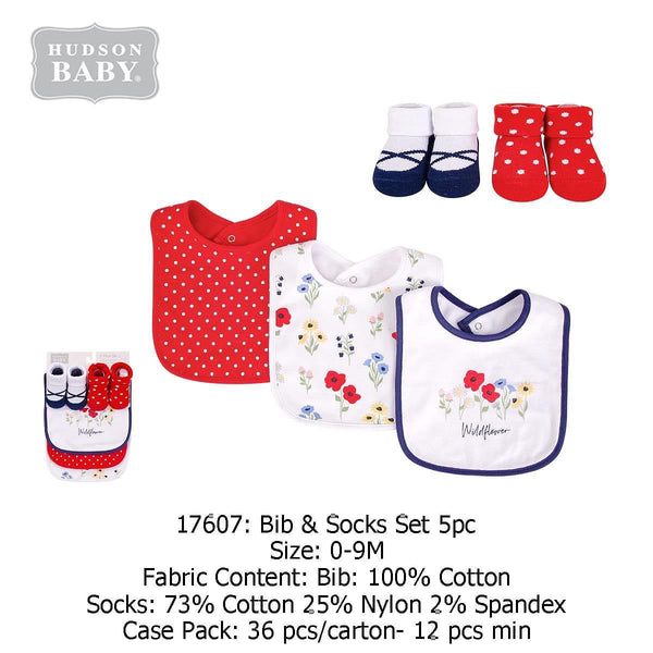 Bib & Socks Set 5pc - Yassine Stores